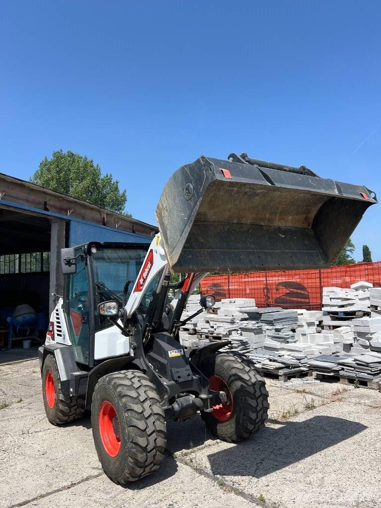 Bobcat L 85 Kolesové nakladače