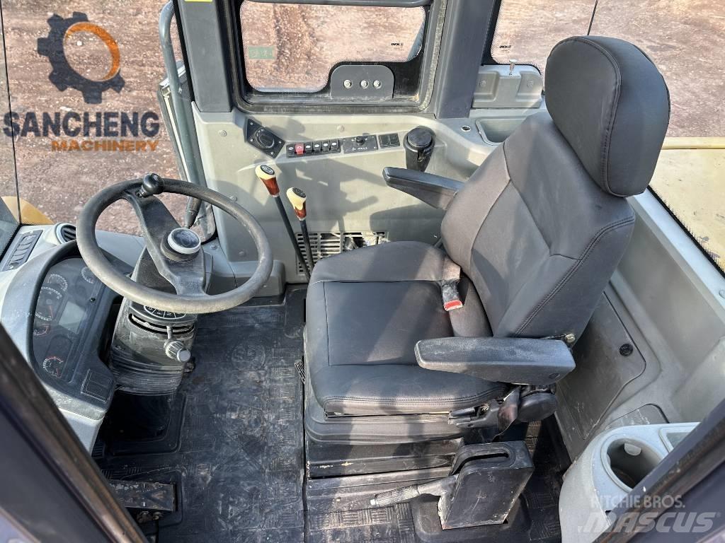 XCMG LW500F Kolesové nakladače