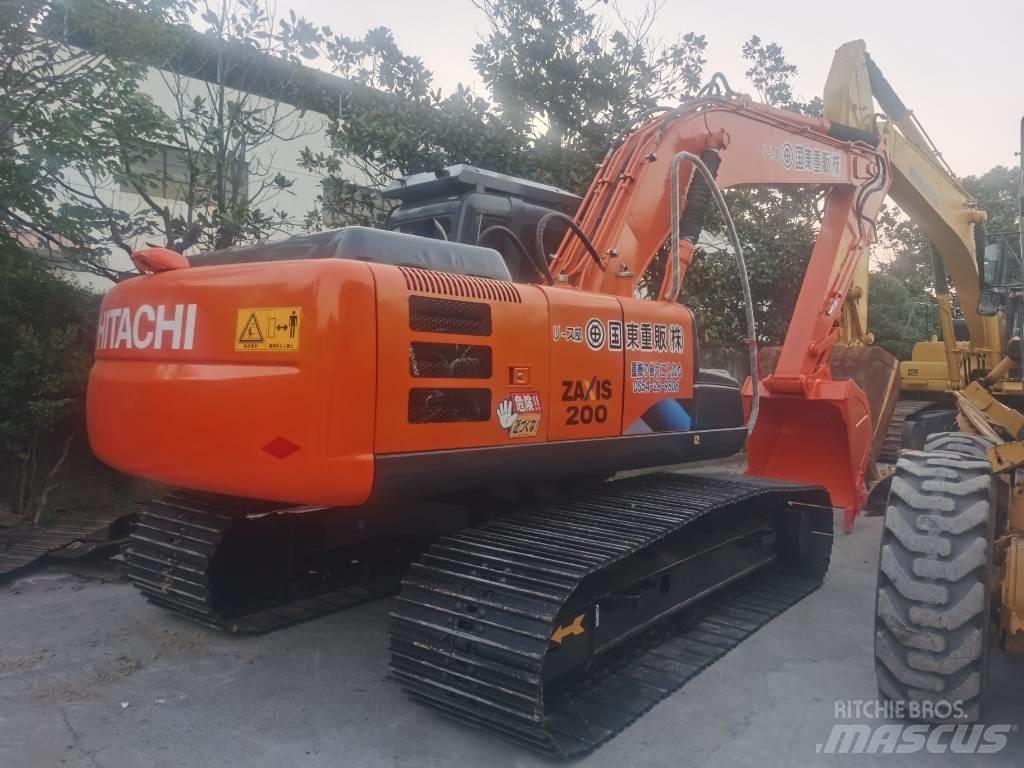 Hitachi ZX 200 Pásové rýpadlá