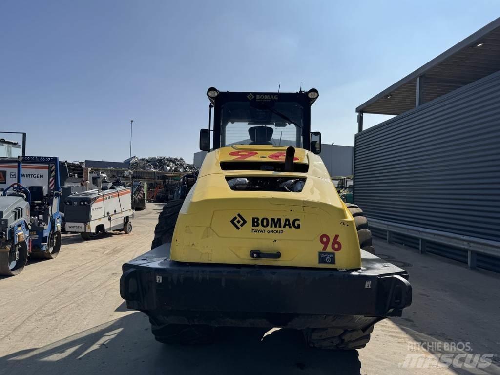 Bomag BW 226 BVC-5 Ťahačové valce