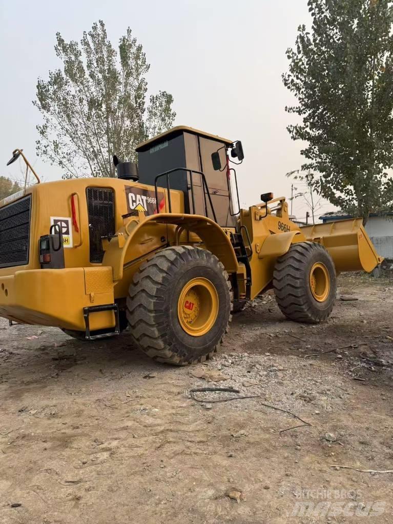 CAT 966 H Kolesové nakladače