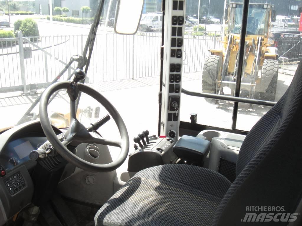 Volvo L 70 F Kolesové nakladače