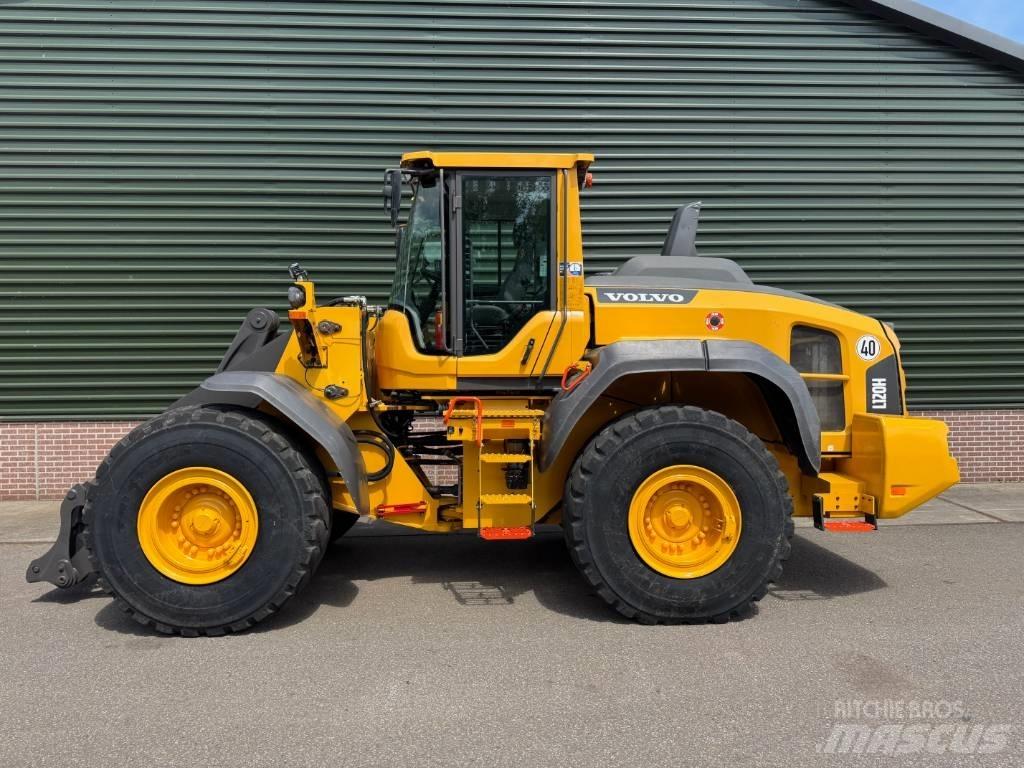 Volvo L 120 H Kolesové nakladače