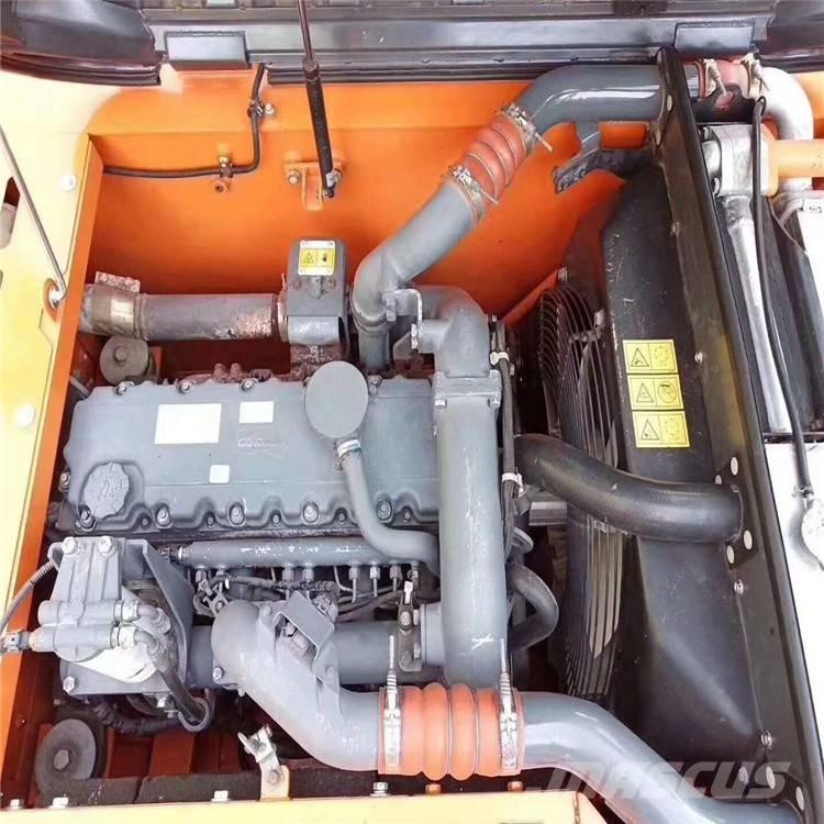 Doosan dx225 Pásové rýpadlá