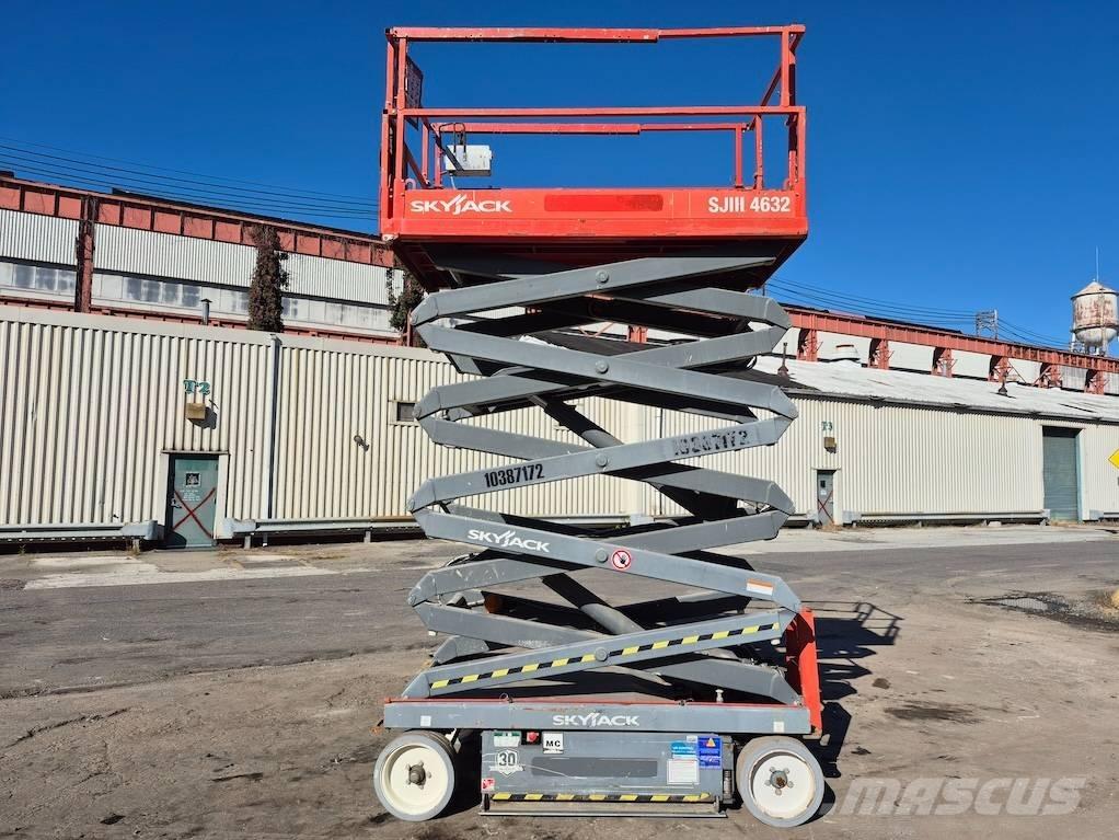 SkyJack SJ 4632 Nožnicové zdvíhacie plošiny