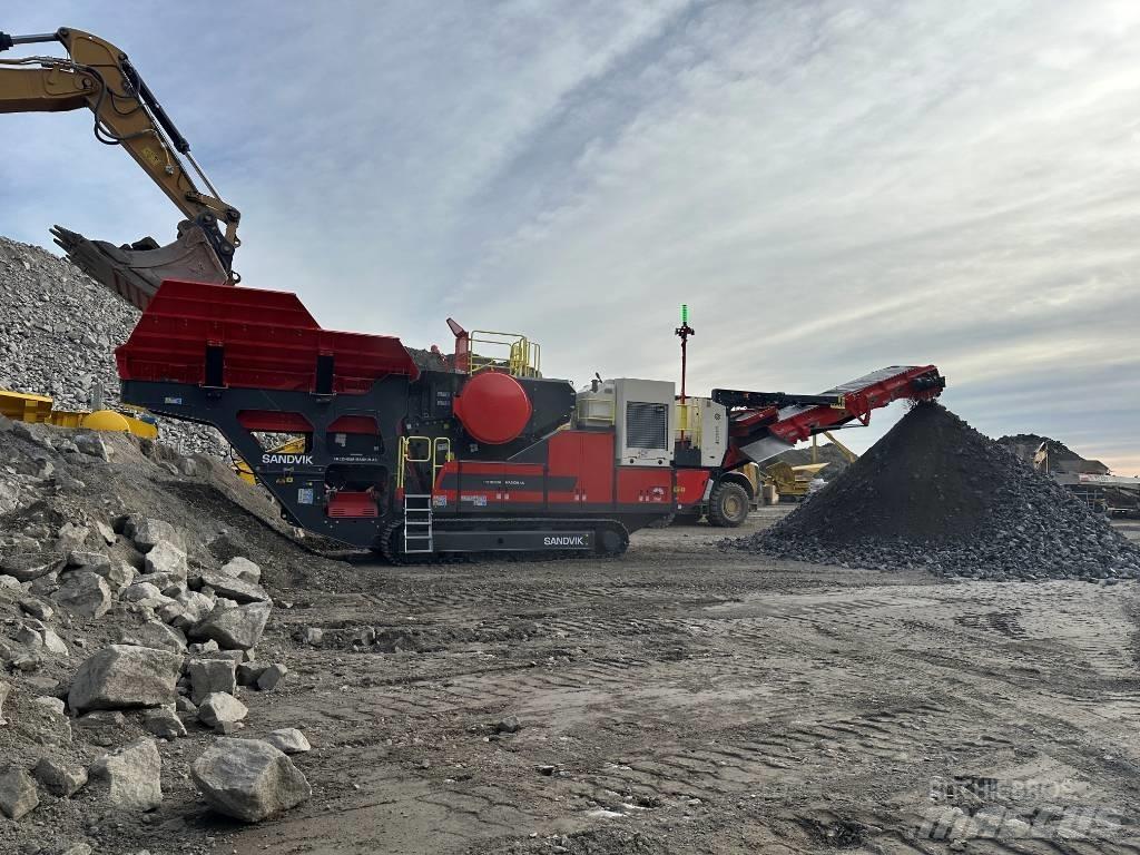 Sandvik UJ443e Mobilné drviče