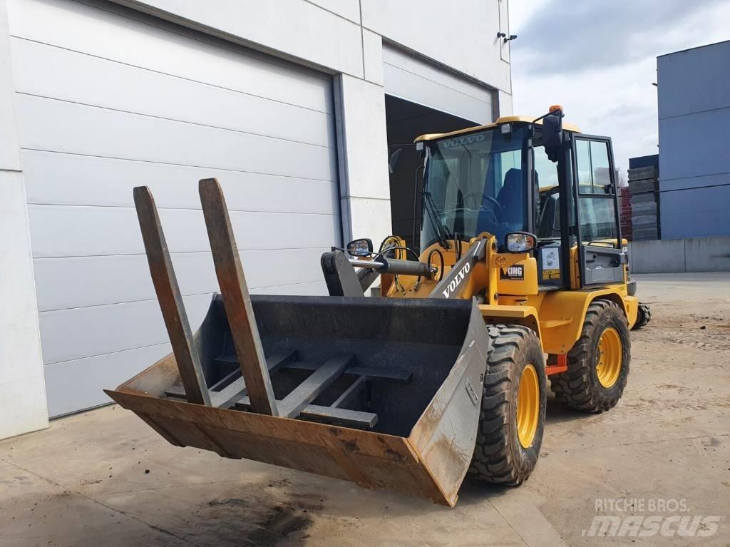 Volvo L 30 G Mobilné drviče