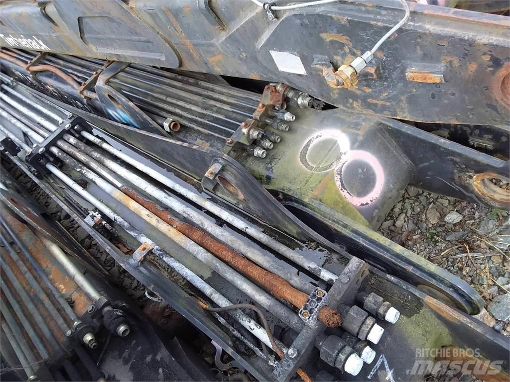 Loglift 220 Žatevné žeriavy