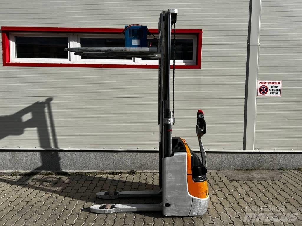 Still EXV 10 Ručne vedené vysokozdvižné vozíky