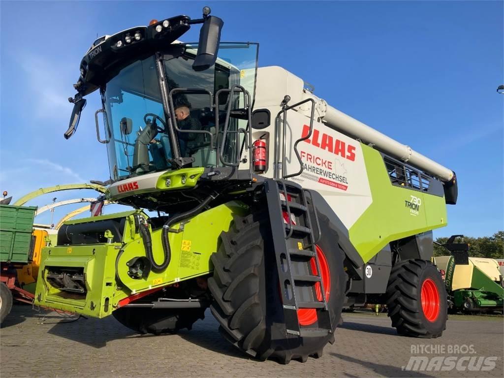 CLAAS Trion 730 Kombinované zberacie stroje