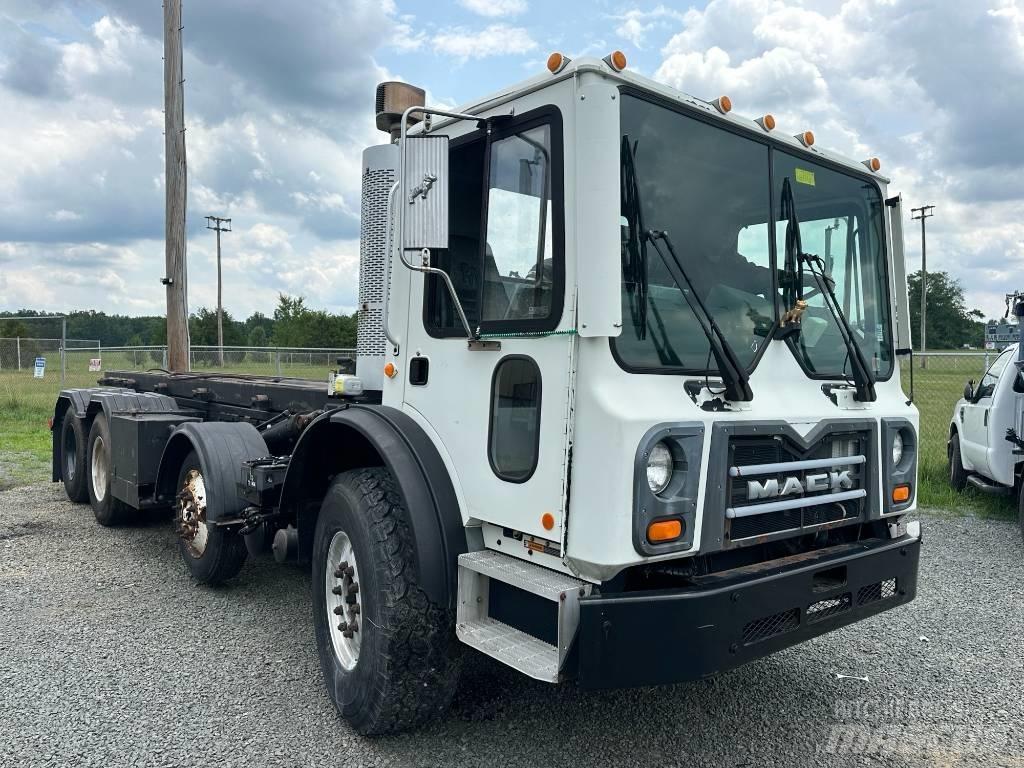 Mack MRU613 Smetiarske vozidlá