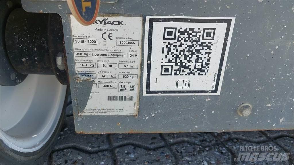 SkyJack SJIII3220 Nožnicové zdvíhacie plošiny