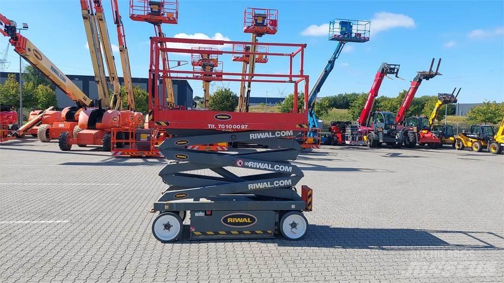 SkyJack SJIII3220 Nožnicové zdvíhacie plošiny
