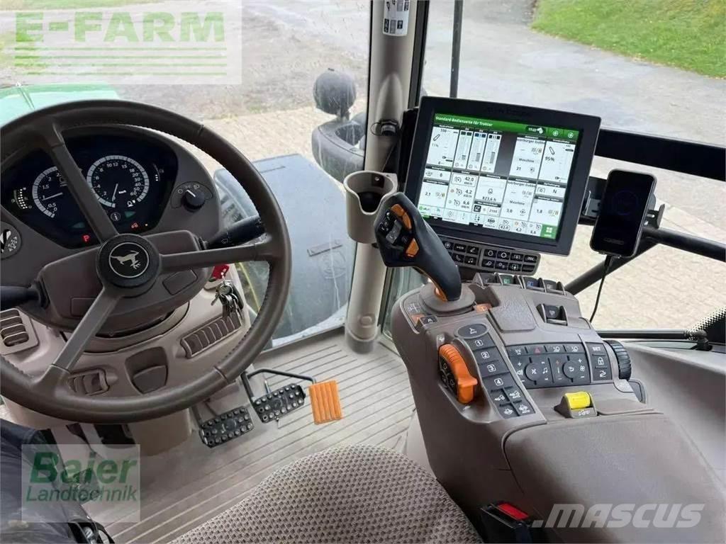John Deere 6130 r Traktory
