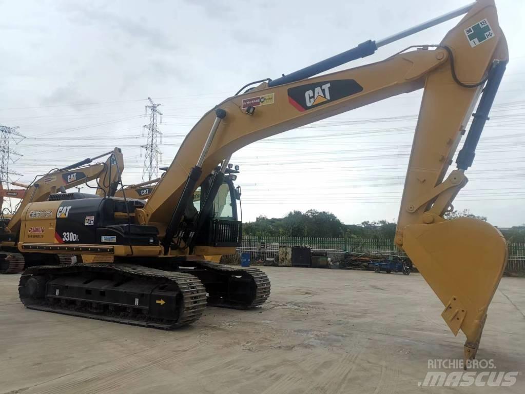 CAT 330 D Pásové rýpadlá