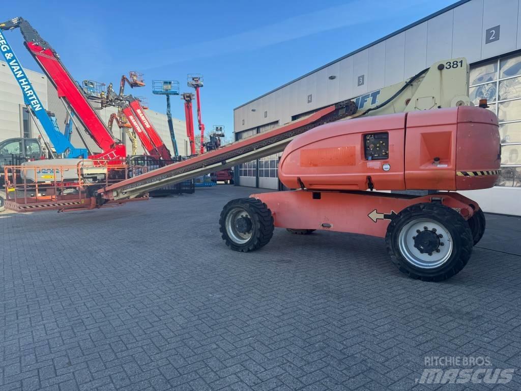 JLG 680 S Teleskopické plošiny