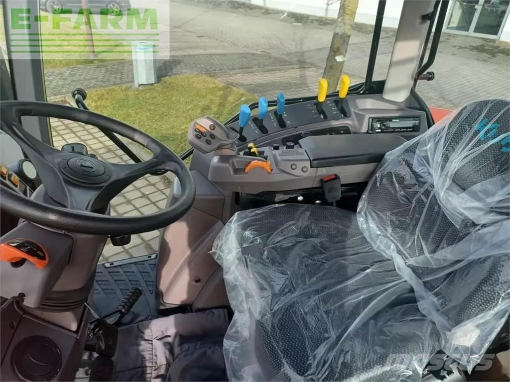 Kubota m6-122 Traktory