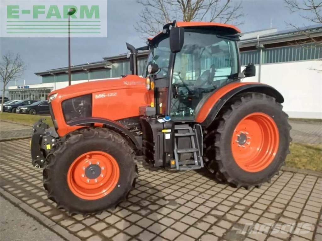 Kubota m6-122 Traktory