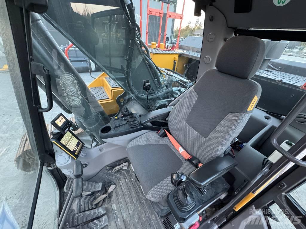 Volvo EC 250 EL Pásové rýpadlá