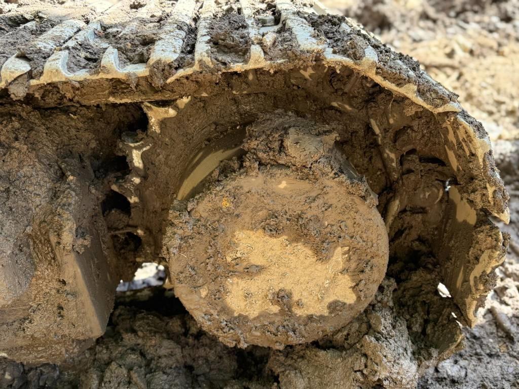 Doosan DX 220 LC-9 Pásové rýpadlá