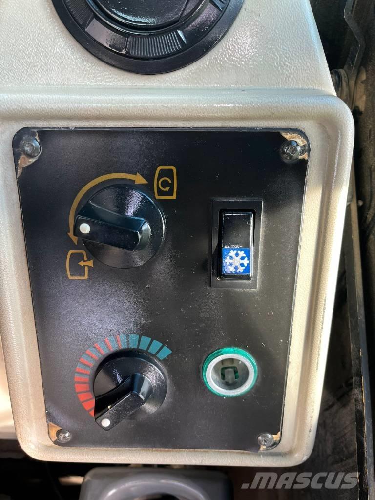 JCB JS 160 W Kolesové rýpadlá