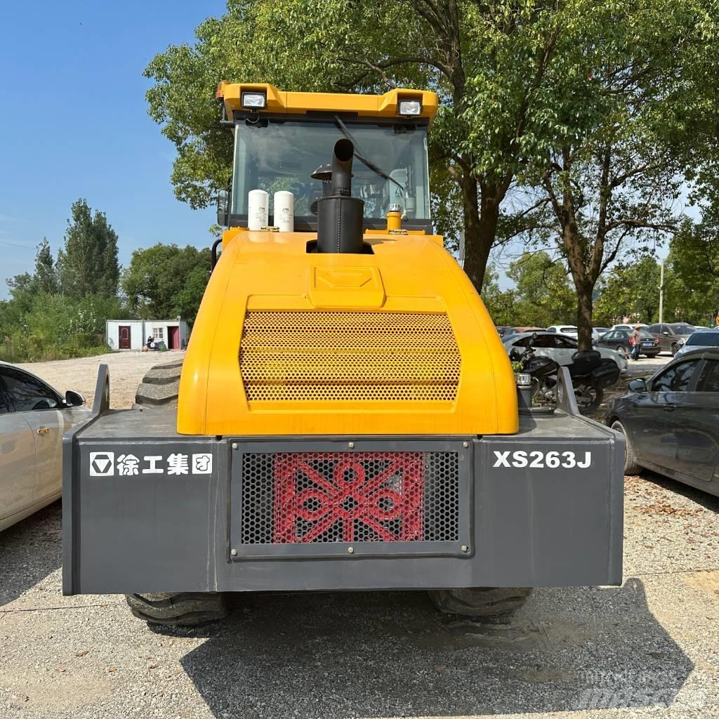 XCMG XS263J Ťahačové valce