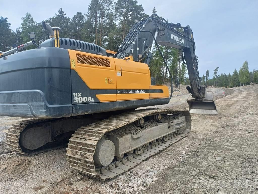 Hyundai HX 300 AL Pásové rýpadlá