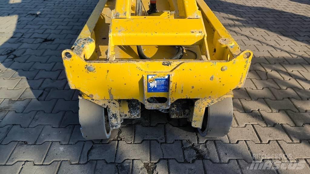 Genie GS 2032 Nožnicové zdvíhacie plošiny