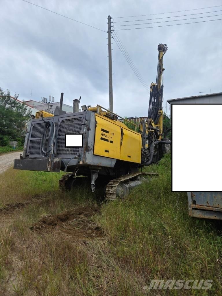 Atlas Copco ROC F9 Povrchové vrtné súpravy