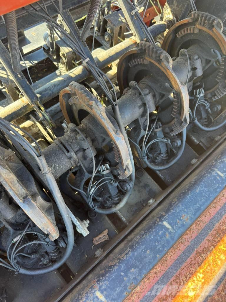 Hesston 4880 Lisy na hranaté balíky