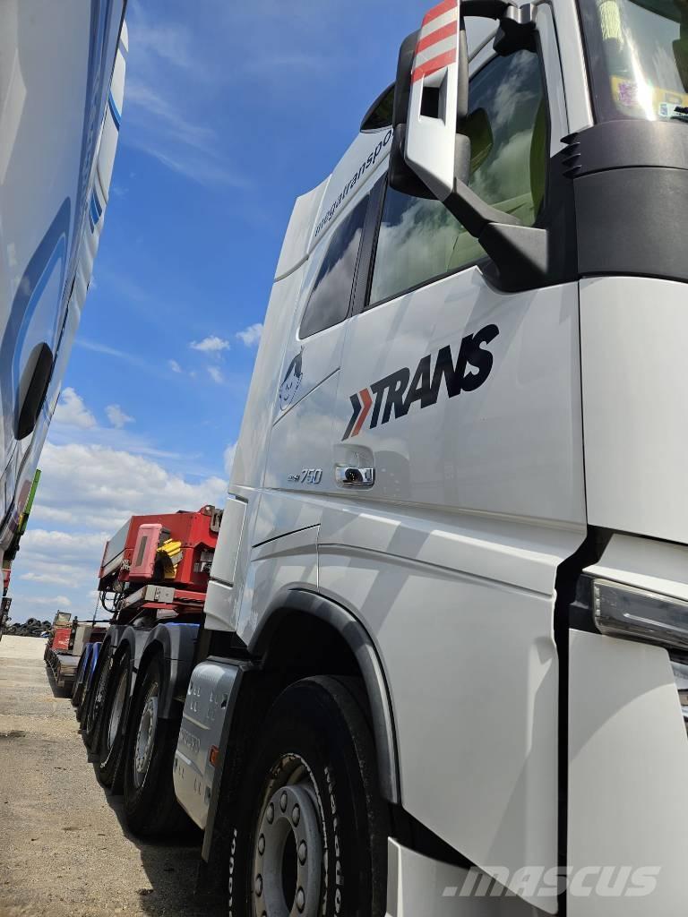 Volvo FH16 750KM 8x4 Ťahače