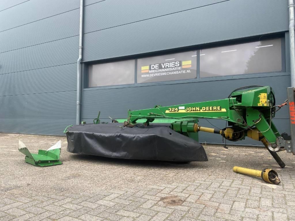 John Deere 324 Žacie stroje