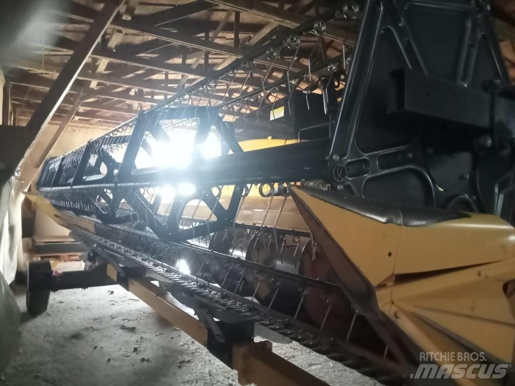 New Holland CX 8.70 Kombinované zberacie stroje