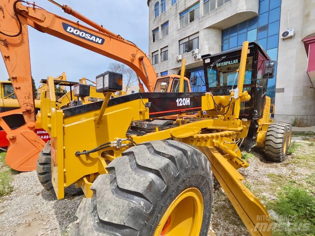 CAT 120 H Grejdery