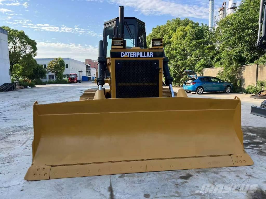 CAT D 7 G Pásové dozéry