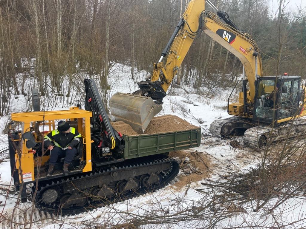 Morooka MST 800 Pásové sklápače