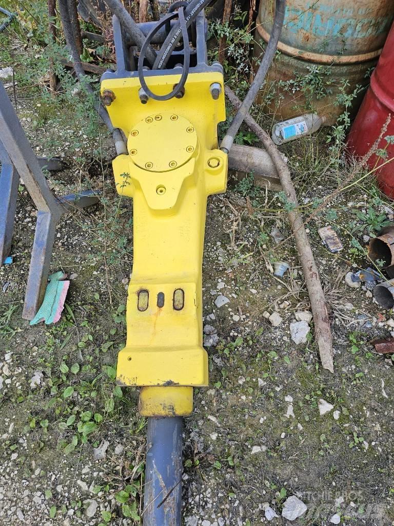 Atlas Copco SB 302 Búracie kladivá / Zbíjačky