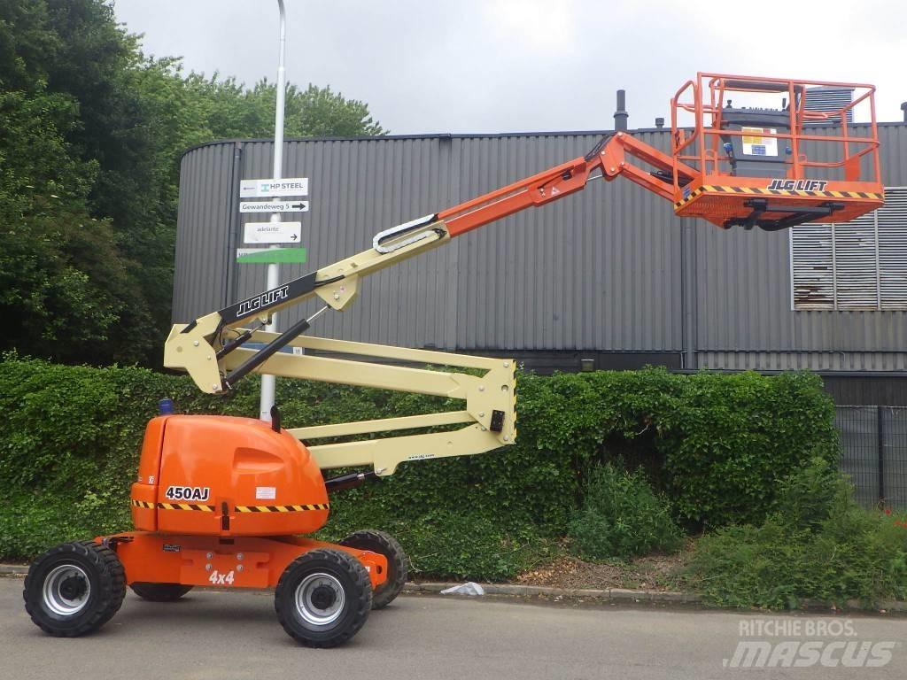 JLG 450AJ Kĺbové plošiny