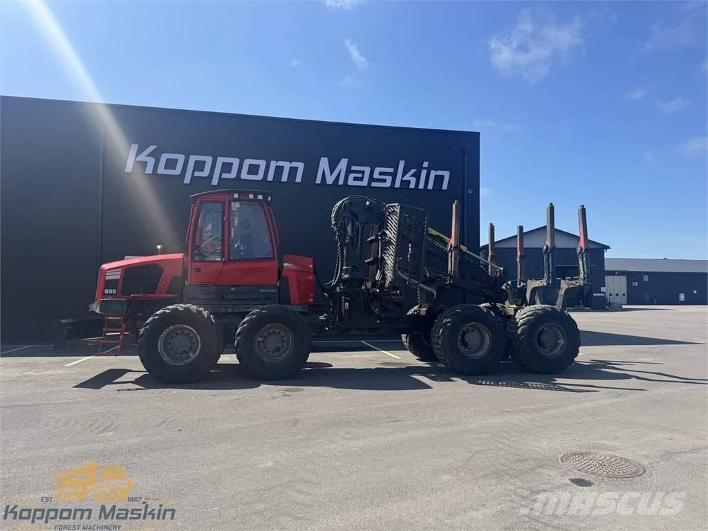 Komatsu 895 Lesné traktory