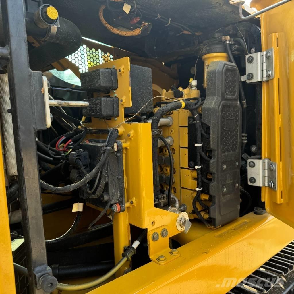 CAT 310 Pásové rýpadlá