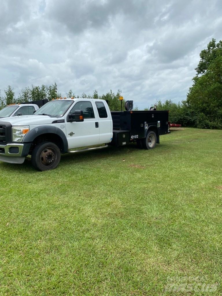 Ford F 550 Nakladacia/sklápacia bočnica