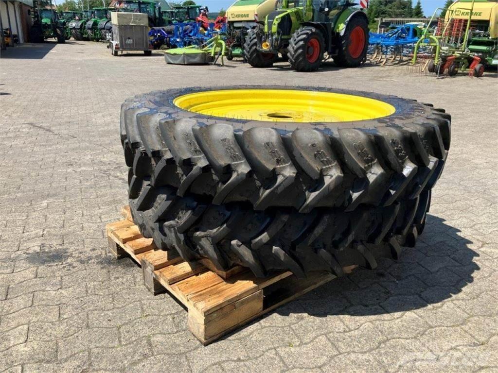 BKT 320/90R42 Pneumatiky, kolesá a ráfiky