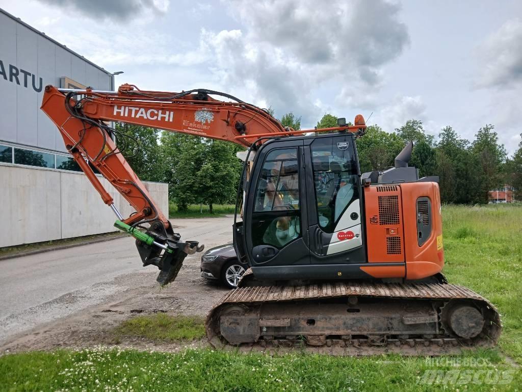Hitachi ZX 135 US-6 Pásové rýpadlá