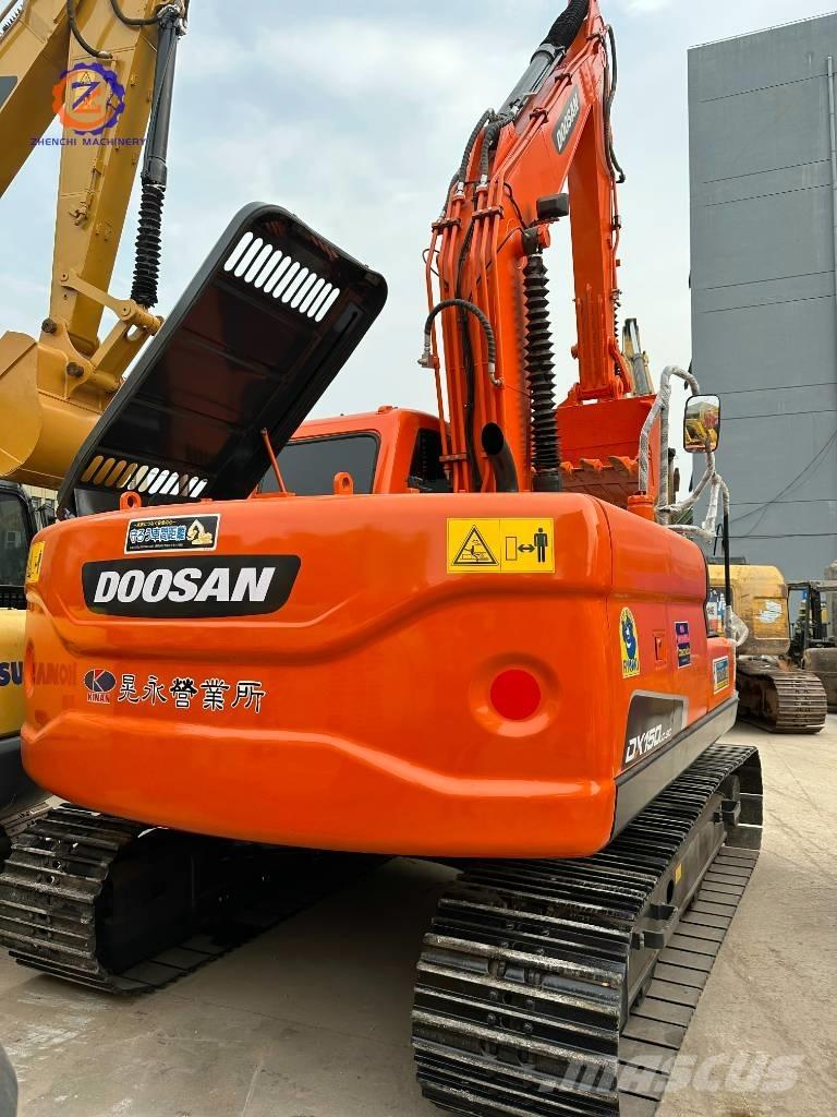 Doosan DX 150 Midi rýpadlá 7 t - 12 t