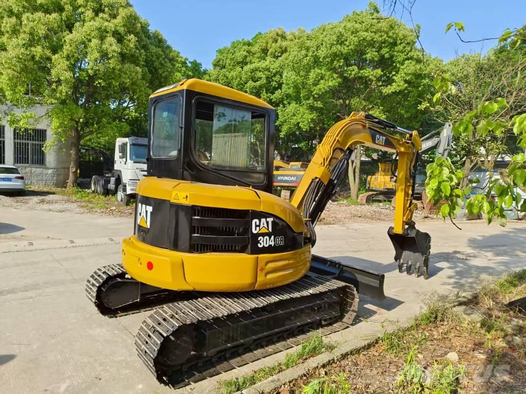 CAT 304 CR Mini rýpadlá < 7t