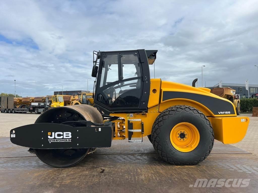 JCB VM166D Ťahačové valce