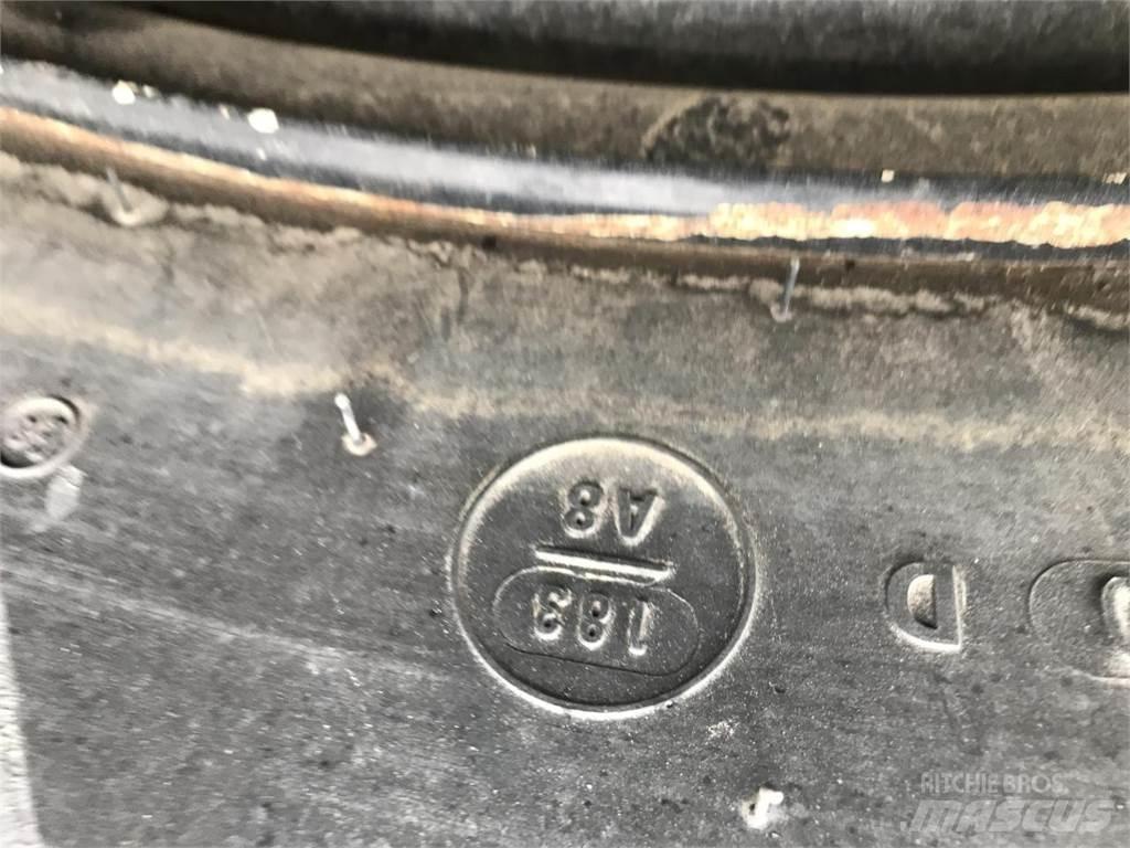 Mitas 680/80R42 Pneumatiky, kolesá a ráfiky