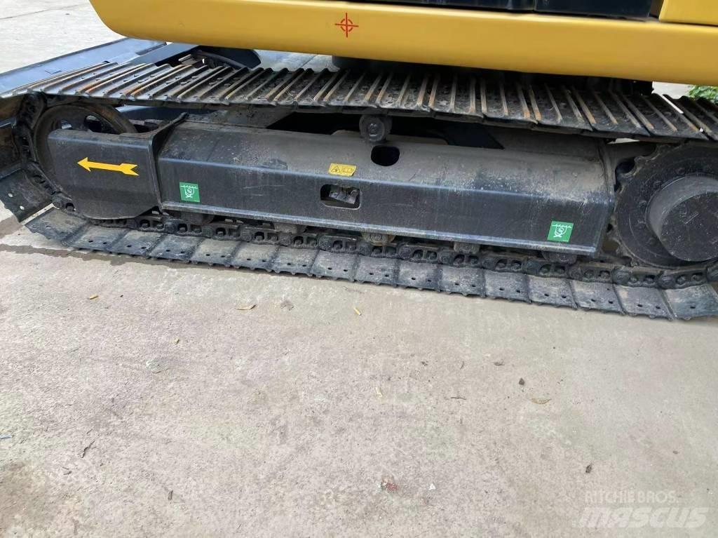 CAT 307 Pásové rýpadlá