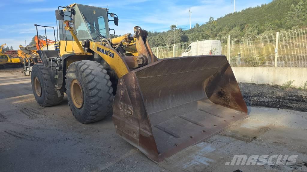 Komatsu WA 470-6 Kolesové nakladače