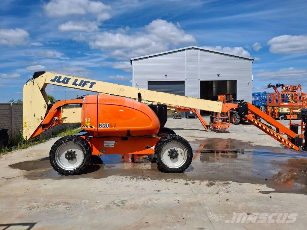 JLG 600AJ Kĺbové plošiny